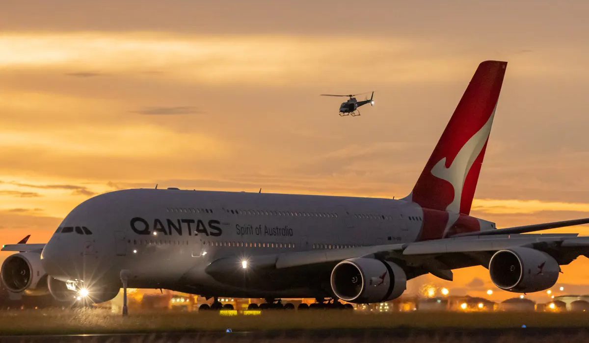 Australian airline Qantas allows male cabin crew to wear makeup 